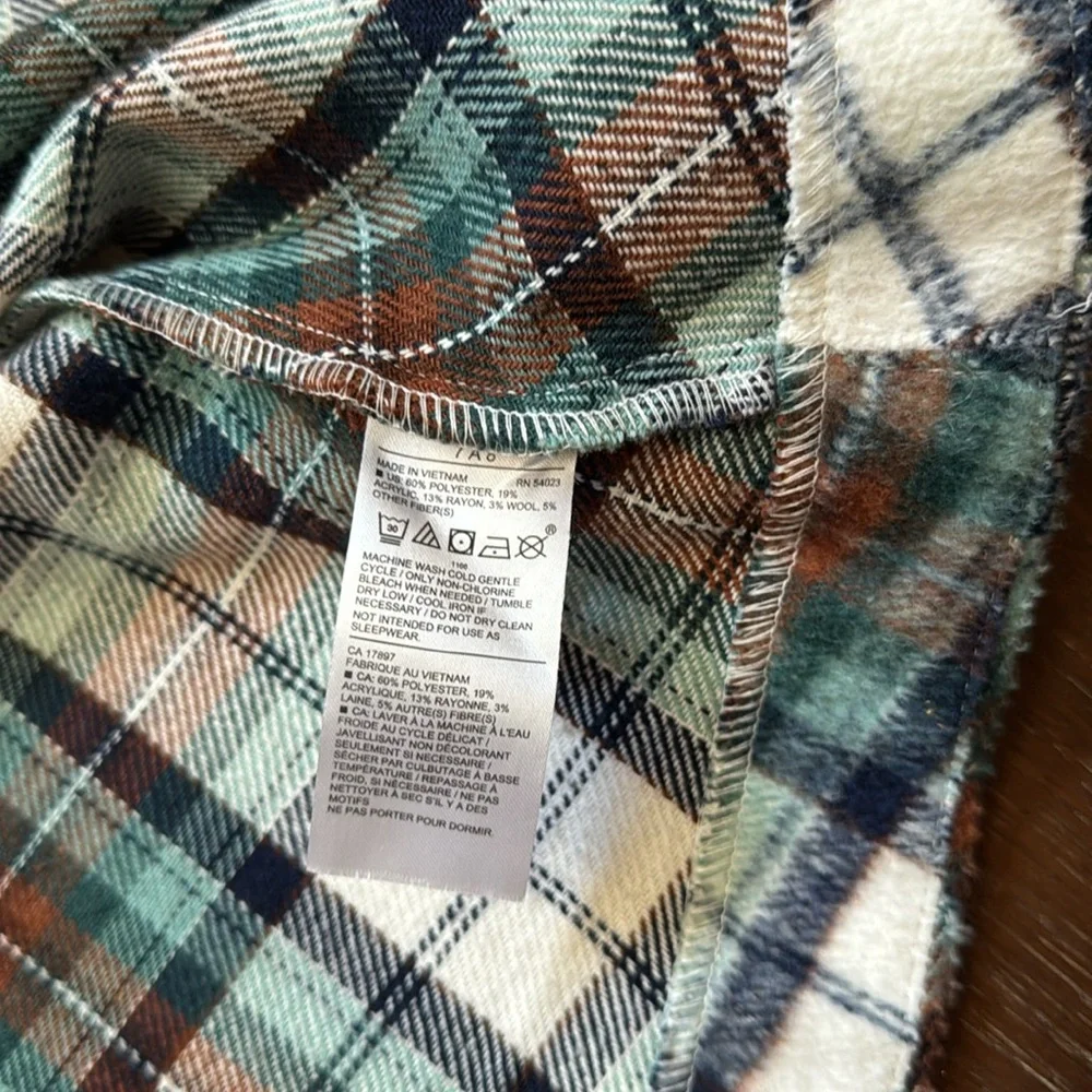 Size 7 to 8 Janie and Jack Plaid Ruffle Cape Poncho